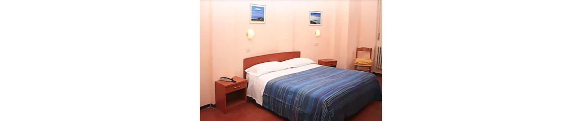 Hotel Mercurio Milan Bagian luar foto